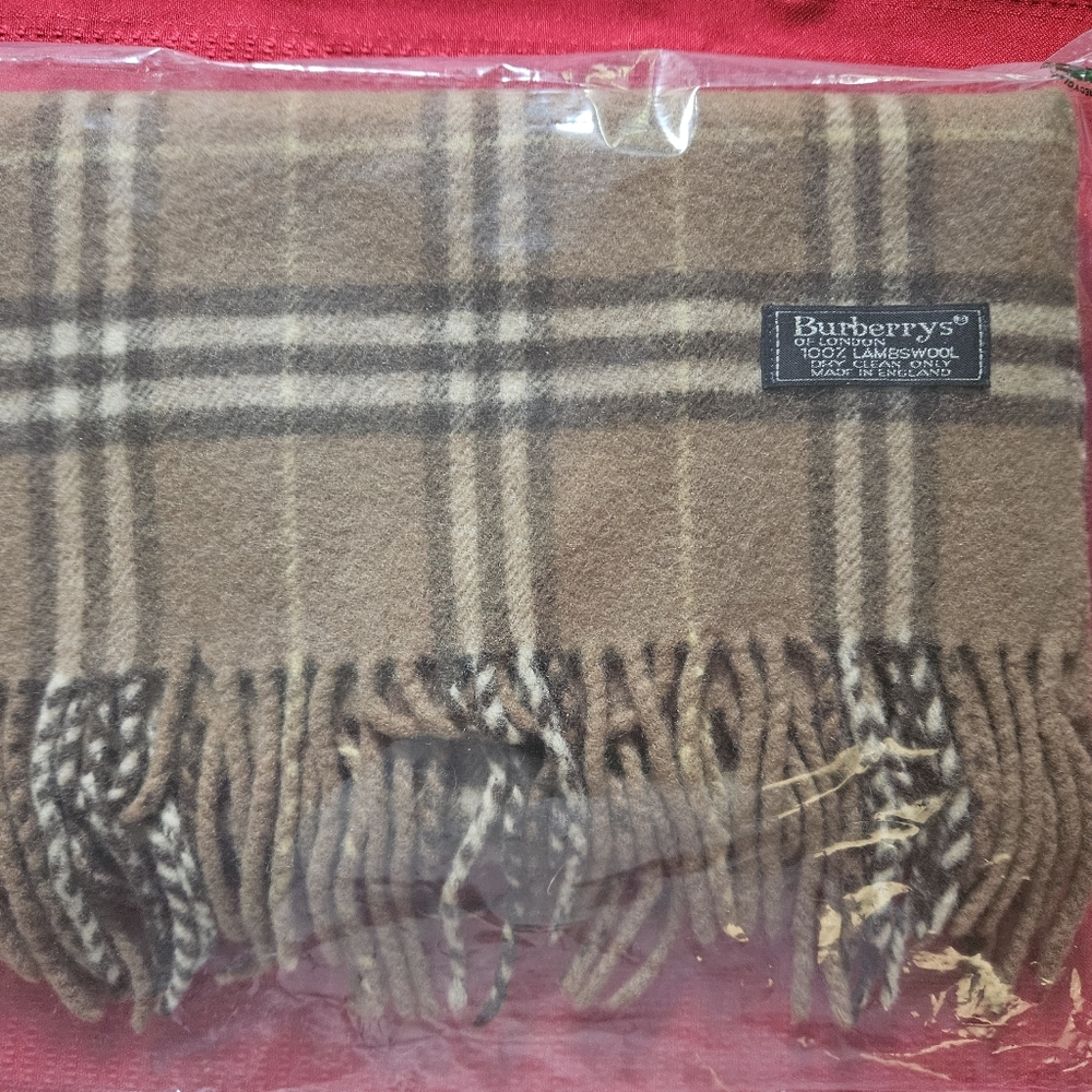 Burberry London 100% Lambswool Nova Check Vintage Dark Brown
